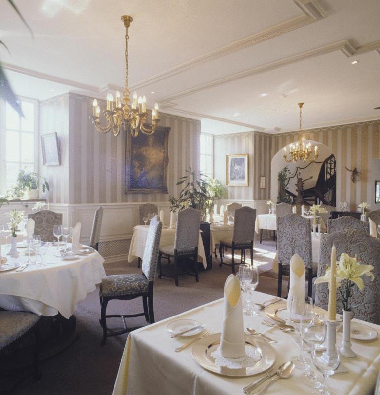 Schlosshotel Kurfuerstliches Amtshaus Dauner Burg 外观 照片