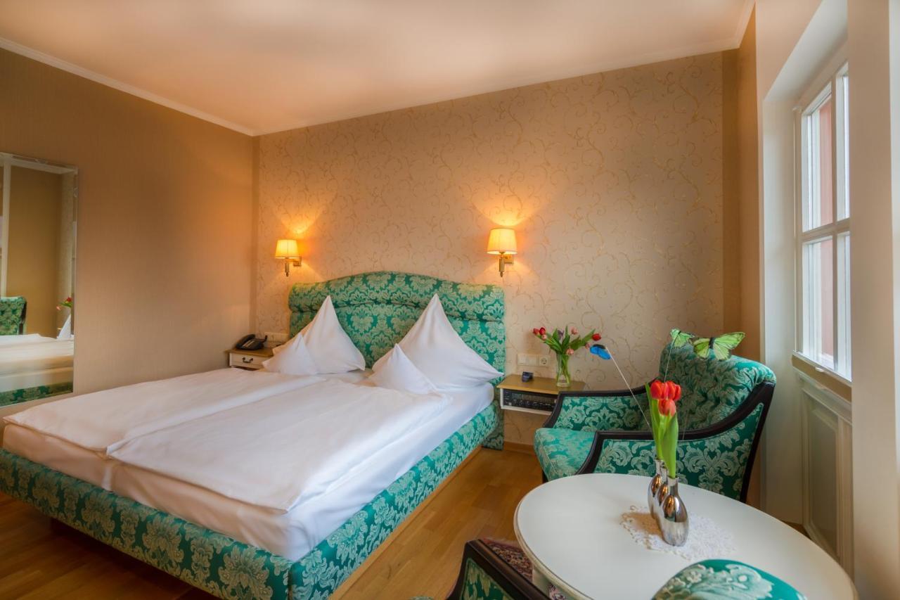 Schlosshotel Kurfuerstliches Amtshaus Dauner Burg 外观 照片