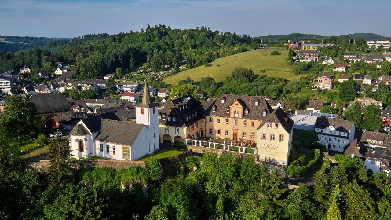 Schlosshotel Kurfuerstliches Amtshaus Dauner Burg 外观 照片